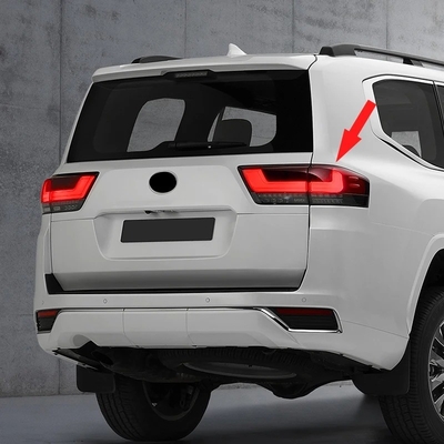 Land Cruiser LC300 с светодиодными задними фонарями 2022 года и сигнальными фонарями тормоза